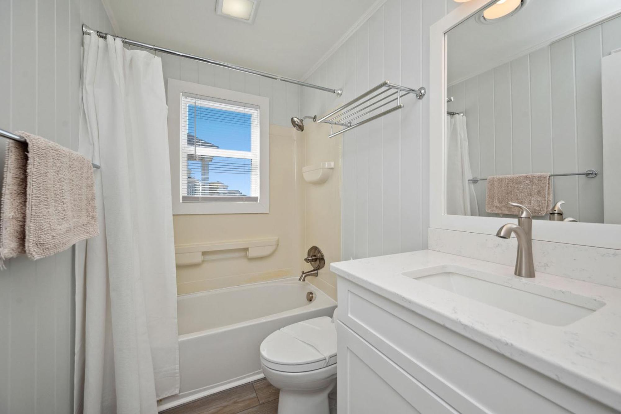 Re-Juvenated Villa Oak Island Dış mekan fotoğraf